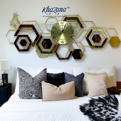 Modern Geometric Hexagon Wall Clock - Golden Metallic Design