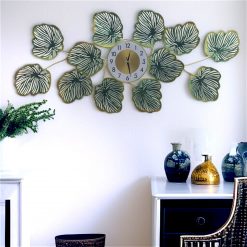 Elegant Golden Leaf Wall Clock - Modern Decorative Metal