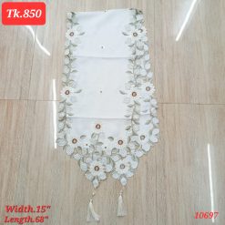 Alternative view of Perfect for both casual and formal events table runner white