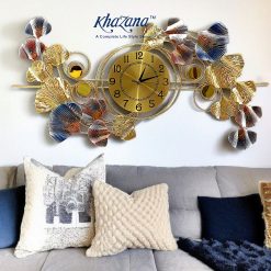 Artistic Metallic Leaf Wall Clock - Modern Decorative Timepiece