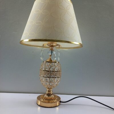 elegant crystal egg base table lamp