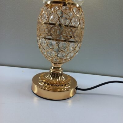 elegant crystal egg base table lamp