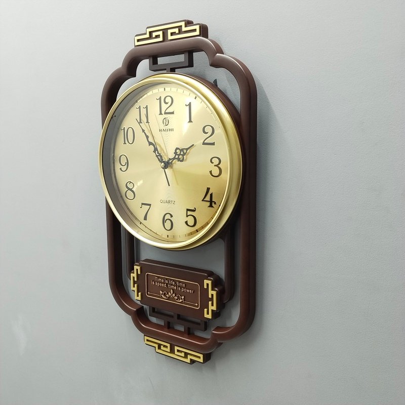 vintage wooden brown and gold wall clock traditional lattice frame timepiece with motivational quote plate for living room vintage wooden brown and gold wall clock traditional lattice frame timepiece with motivational quote plate for living room