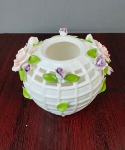 Elegant White Lattice Ceramic Flower Vase
