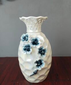Elegant Pearlescent Ceramic Flower Vase