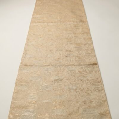 Luxury Minimalist Geometric Jacquard Table Runner with Tassel Minimalist Geometric Jacquard Table Runner with Tassel