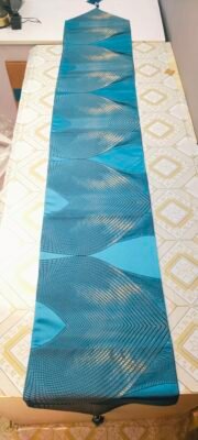 Luxury Modern Wave Jacquard Table Runner