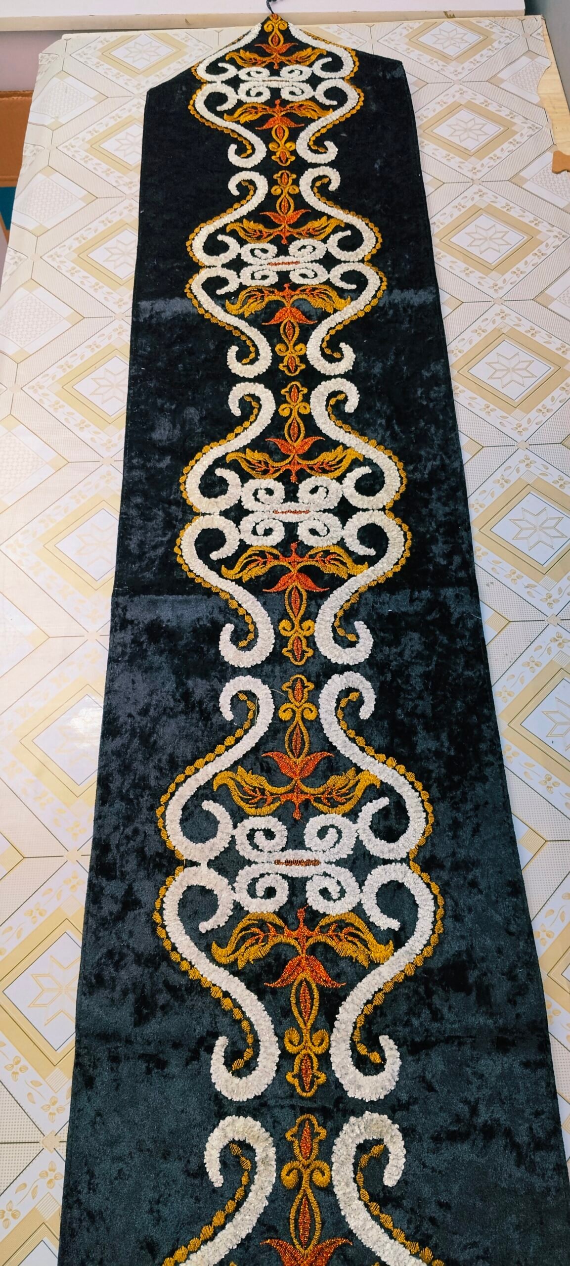 Royal Velvet Embroidered Damask Table Runner Royal Velvet Embroidered Damask Table Runner