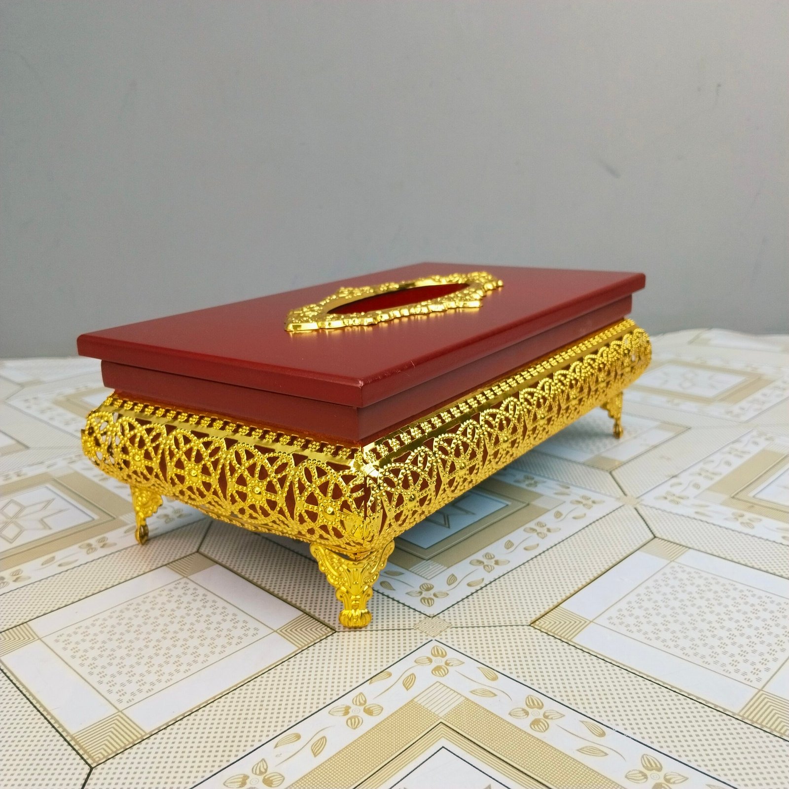 Premium Wooden Tissue Box with Ornate Gold Base & Legs Premium Wooden Tissue Box with Ornate Gold Base & Legs