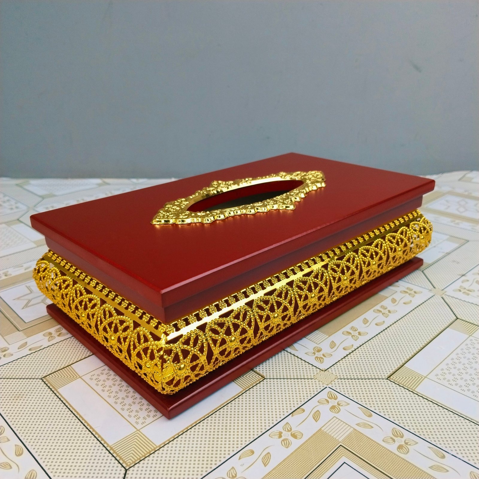Premium Wooden Tissue Box with Floral Star Gold Lattice Trim Premium Wooden Tissue Box with Floral Star Gold Lattice Trim