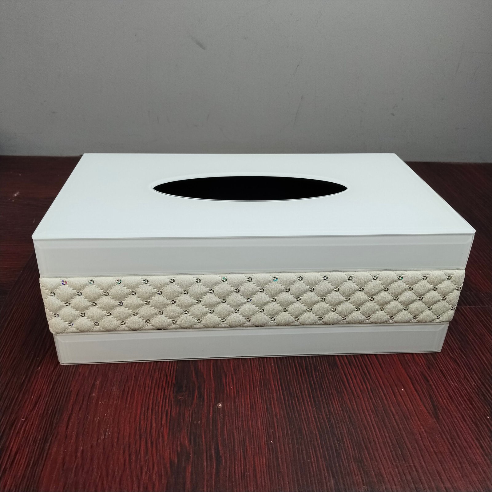 Luxury White Quilted Mirror Tissue Box Cover Luxury White Quilted Mirror Tissue Box Cover