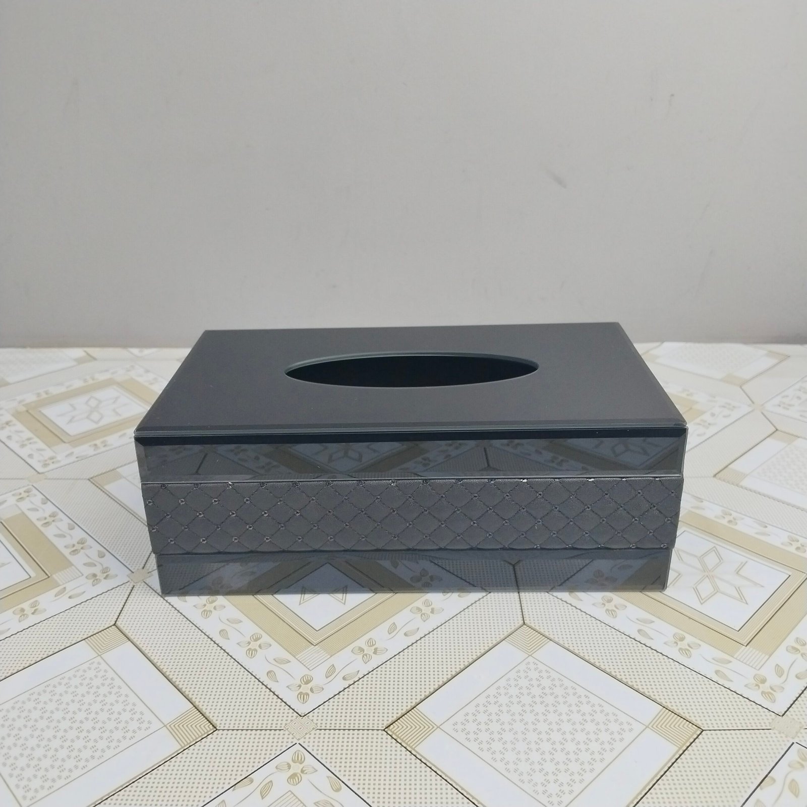 Luxury Quilted Black Mirror Tissue Box Cover Luxury Quilted Black Mirror Tissue Box Cover