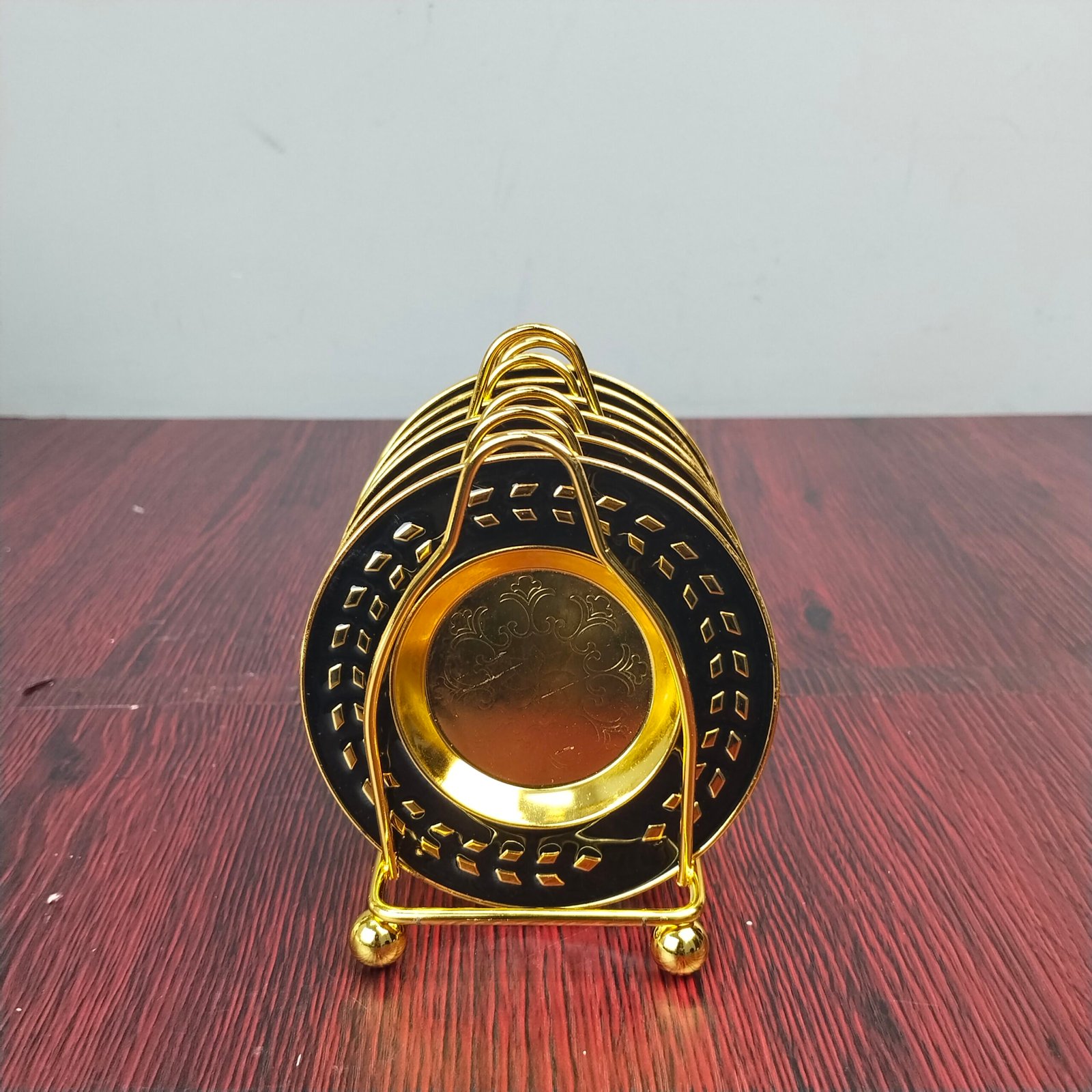 Golden & Black Mini Serving Plate Set with Display Stand Golden & Black Mini Serving Plate Set with Display Stand