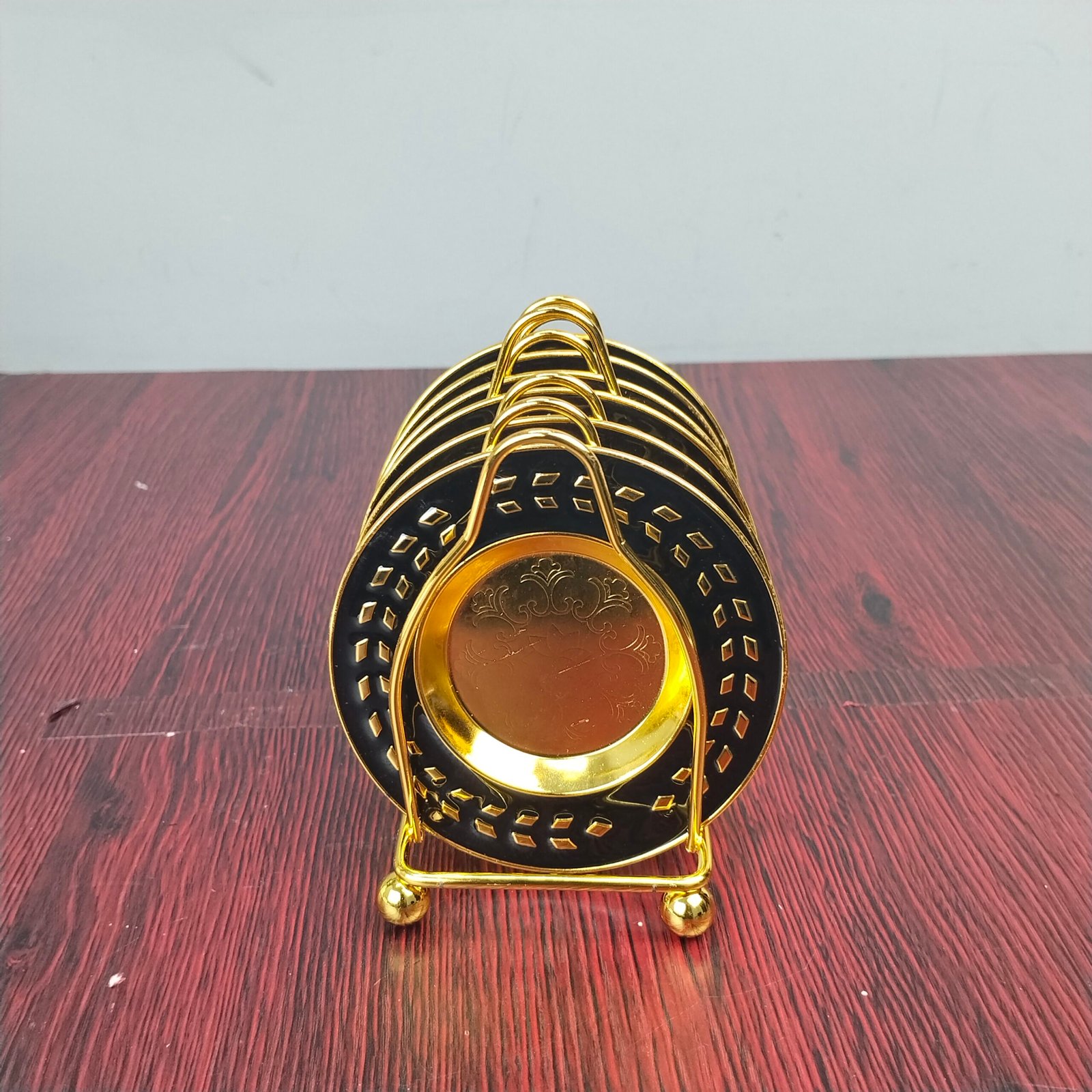 Golden & Black Mini Serving Plate Set with Display Stand Golden & Black Mini Serving Plate Set with Display Stand