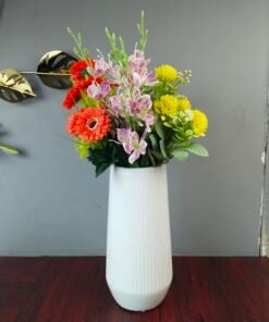 Elegant Ceramic Flower Vase Elegant Ceramic Flower Vase