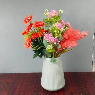 Modern Ribbed Ceramic Flower Vase img 20260901 160021