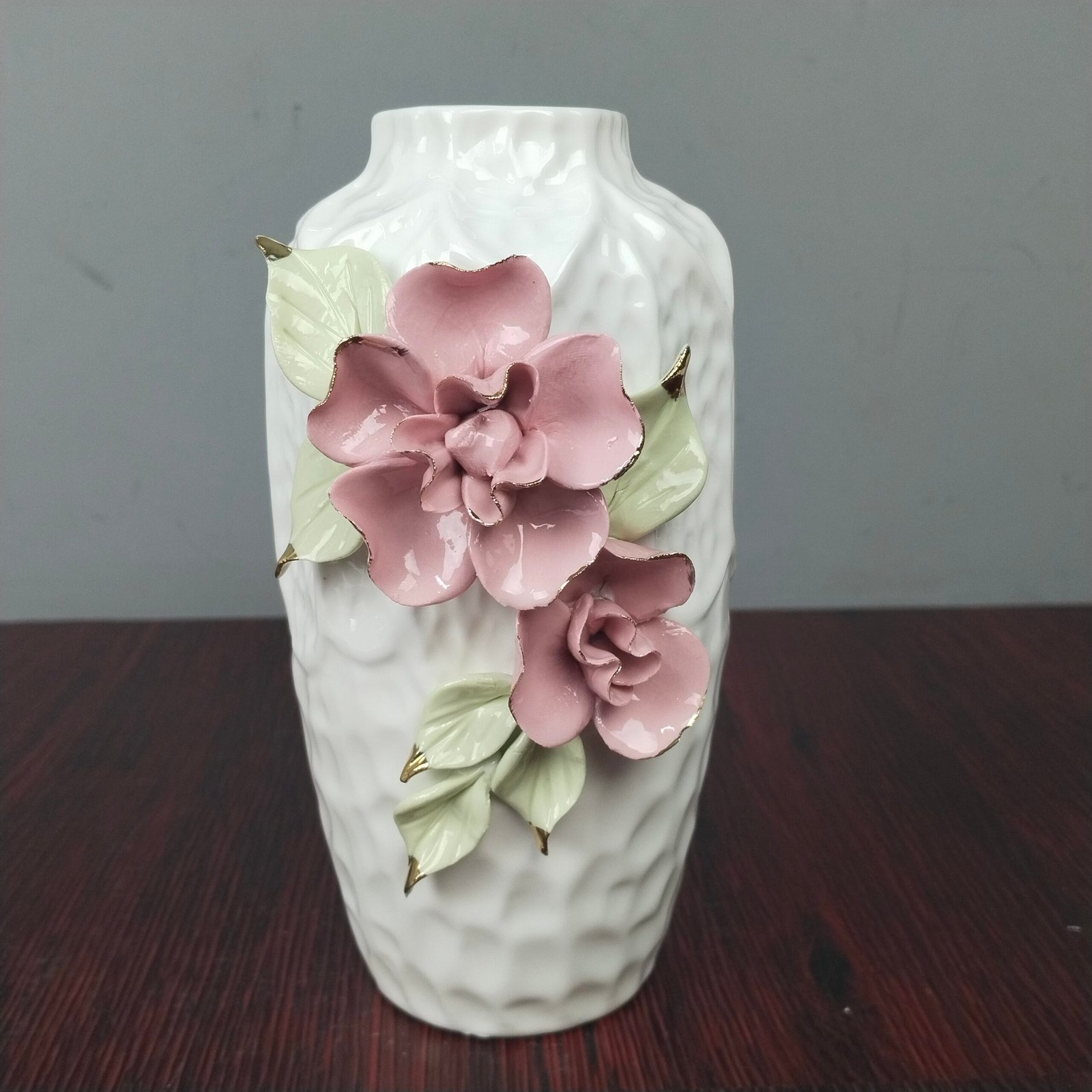 Decorative 3D Floral Ceramic Flower Vase Decorative 3D Floral Ceramic Flower Vase