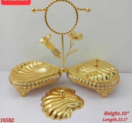 Luxury Golden Seashell Dual Serving Bowls with Center Handle and Lids Luxury Golden Seashell Dual Serving Bowls with Center Handle and Lids